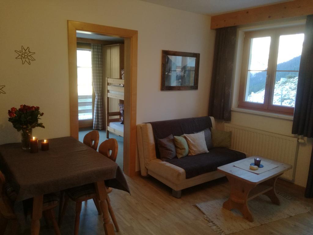 Aparthotel Haeus'L Am Ruan à Berwang Extérieur photo