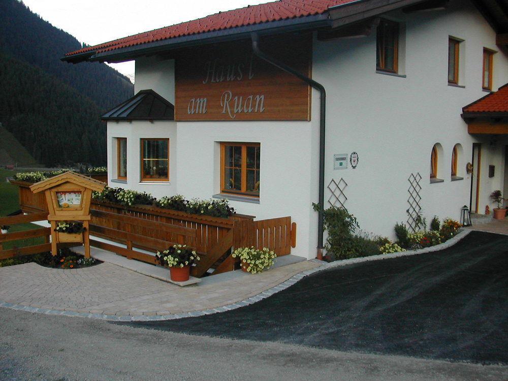 Aparthotel Haeus'L Am Ruan à Berwang Extérieur photo