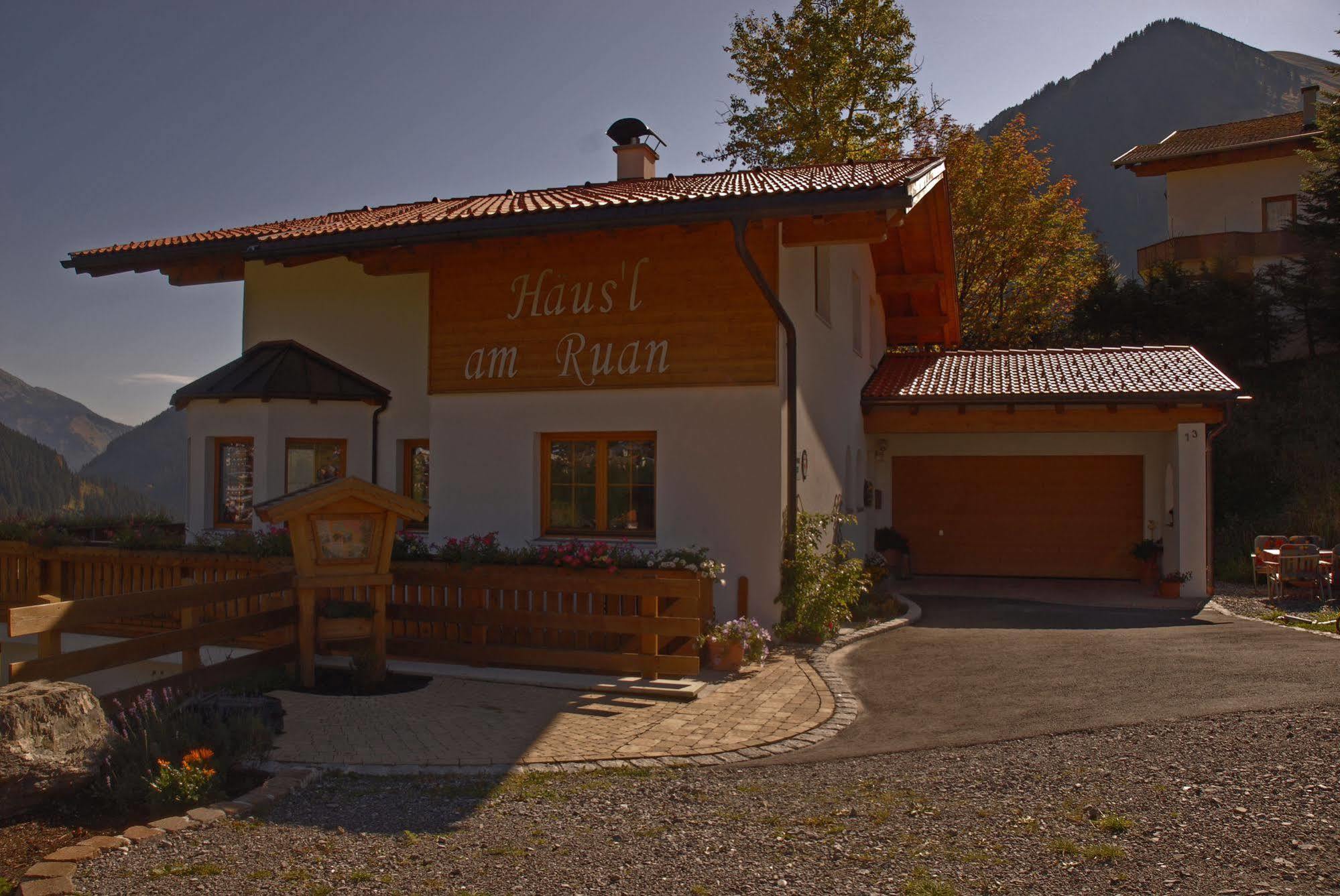 Aparthotel Haeus'L Am Ruan à Berwang Extérieur photo