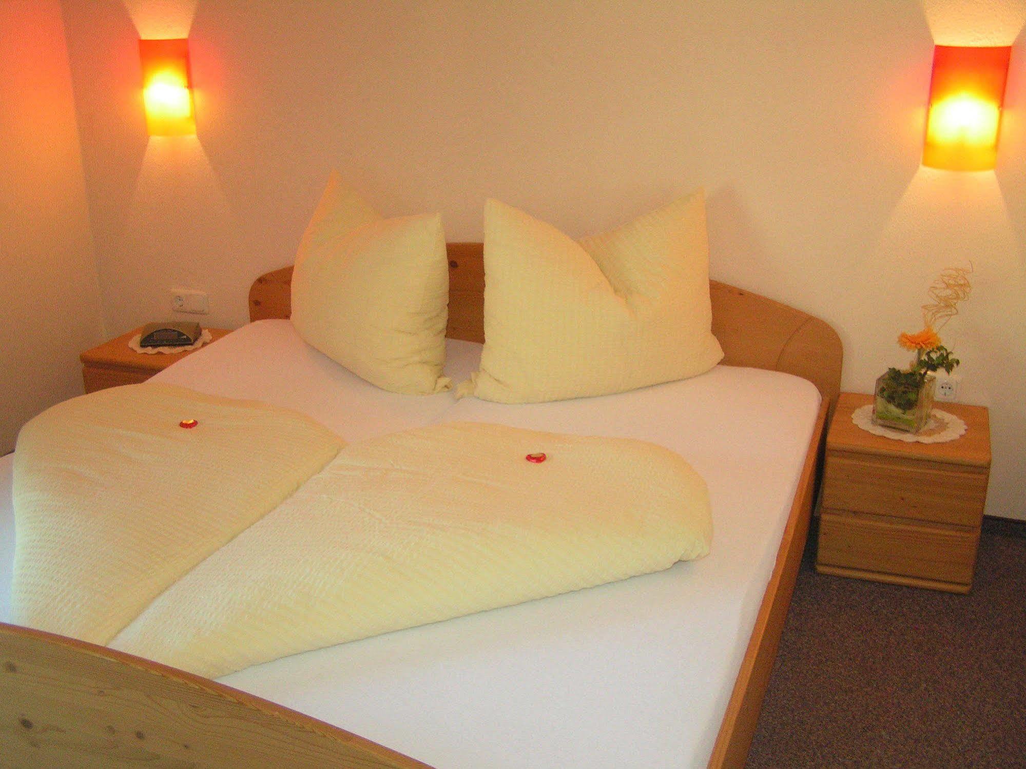 Aparthotel Haeus'L Am Ruan à Berwang Extérieur photo