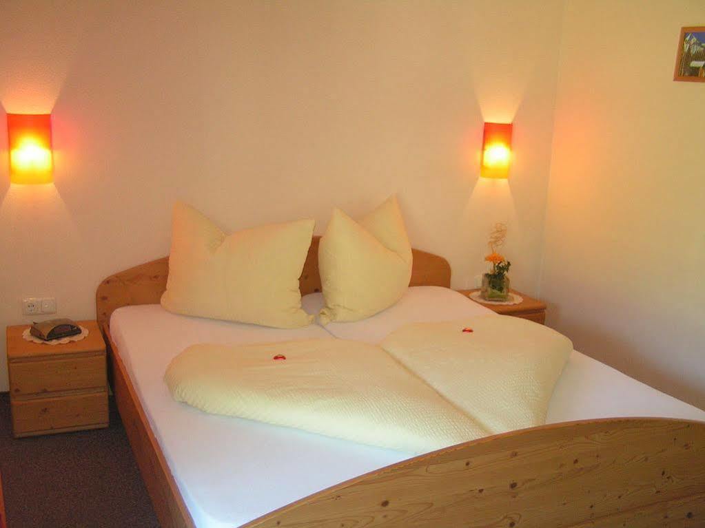 Aparthotel Haeus'L Am Ruan à Berwang Extérieur photo